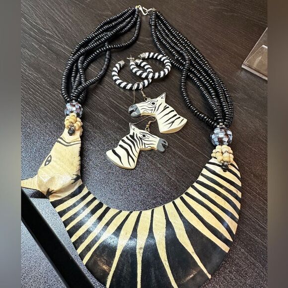 Statement zebra bib-style necklace and two sets of earrings bundle!! - Picture 1 of 16
